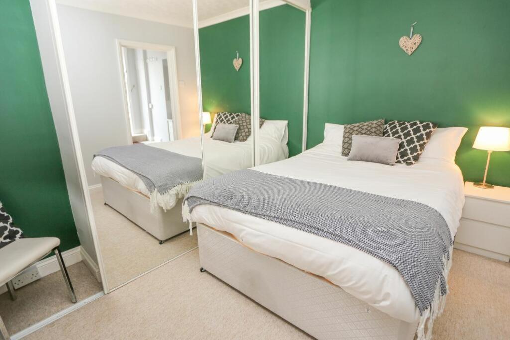 Southsea Historic Gem - Elegant Apartments Портсмут Екстер'єр фото